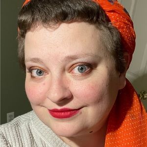 Hello! My name is Carrie.